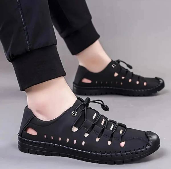 Robbie jones Men Sandals