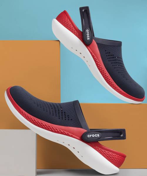 Crocs men top blue clogs