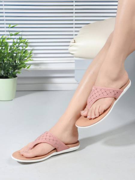 CARLTON LONDON Women Flats