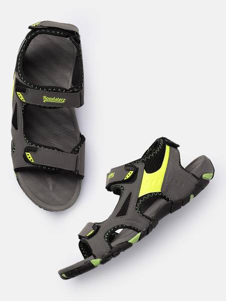 Roadster Men Grey Sandals