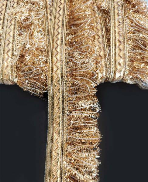 Mezin 1.25 Inch (Gold) Fulzar Tassel Fringe Lace for Bridal Dupata Lehenga Saree (9 Mtr) Lace Reel