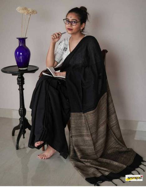 Shyamalisaree Woven Handloom Cotton Blend Saree