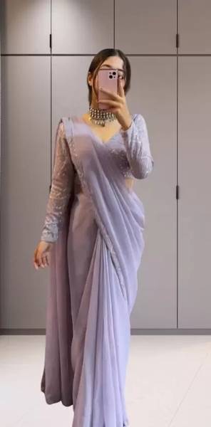ONTIC LIFESTYLE Solid/Plain Bollywood Chiffon, Georgette Saree