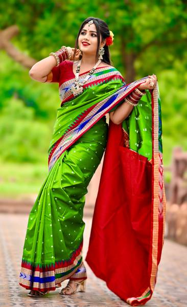 Sijileen Temple Border, Woven Sambalpuri Silk Blend Saree
