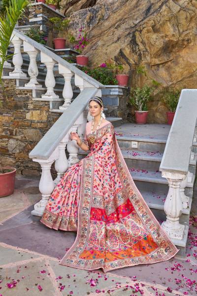 Tasrika Woven Kanjivaram Silk Blend Saree