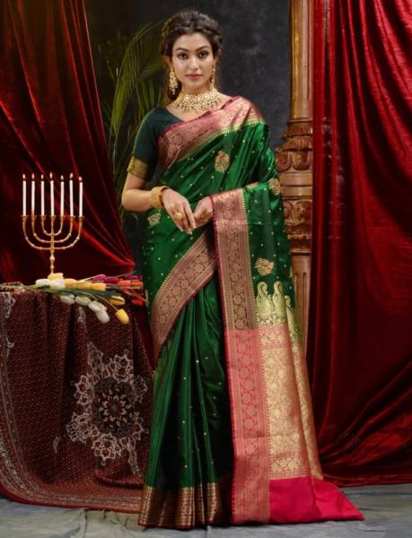 Krishneshwari Self Design Banarasi Pure Silk Saree