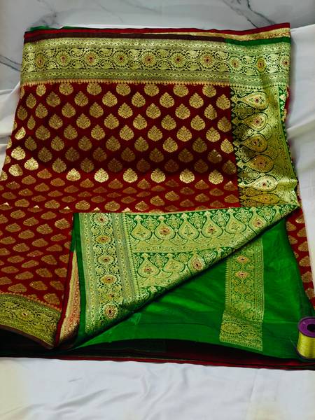 Sijileen Woven, Embellished Banarasi Silk Blend Saree