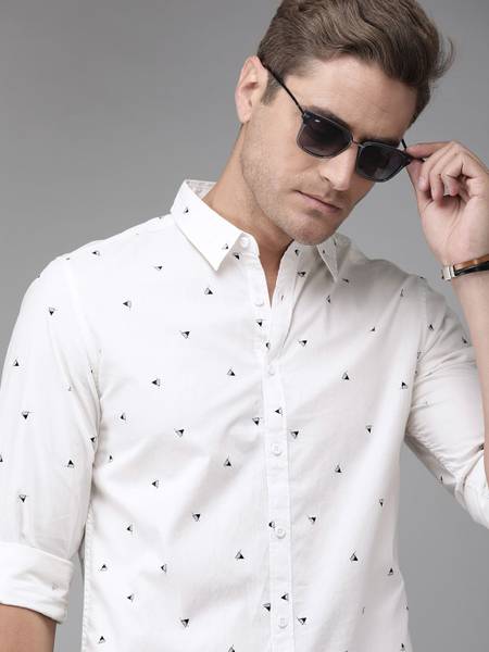 Roadster Men Printed Casual White Shirt