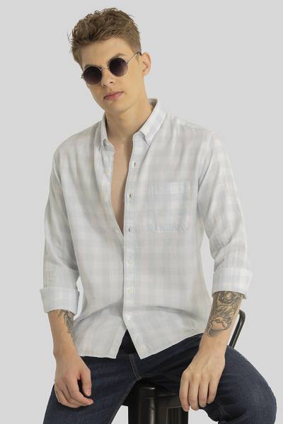 Snitch Men Checkered Casual White, Light Blue Shirt