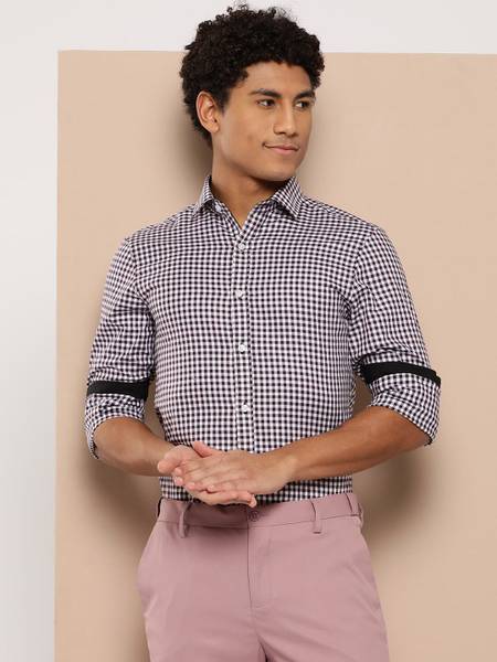 INVICTUS Men Checkered Casual White Shirt