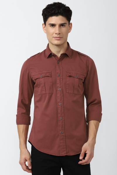 PETER ENGLAND Men Solid Casual Maroon Shirt
