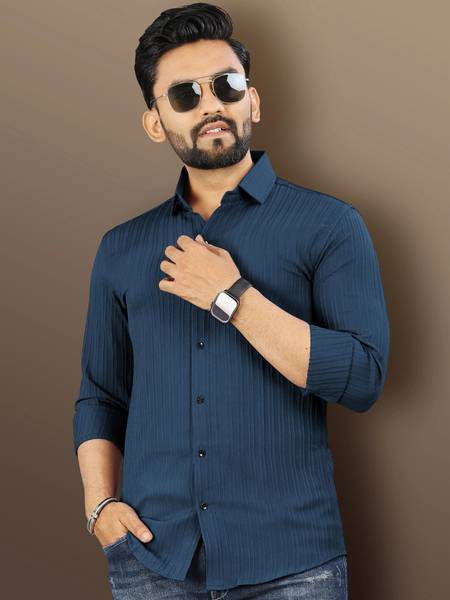 VeBNoR Men Solid Casual Dark Blue Shirt