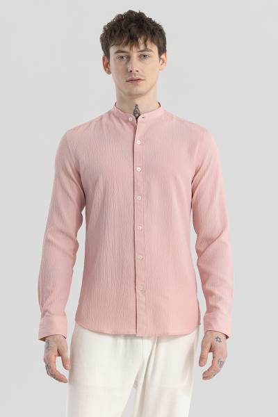 Snitch Men Solid Casual Pink Shirt