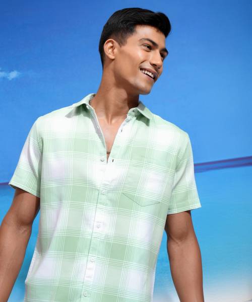 HIGHLANDER Men Checkered Casual Green Shirt