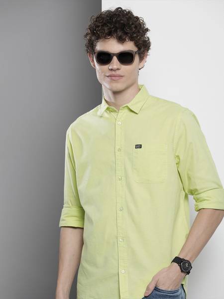 The Indian Garage Co. Men Solid Casual Green Shirt
