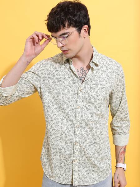 HIGHLANDER Men Printed Casual Light Green Shirt