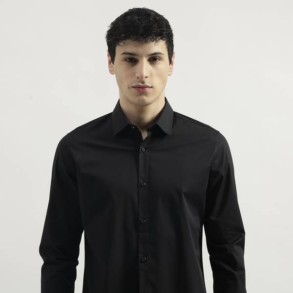 United Colors of Benetton Men Solid Casual Black Shirt