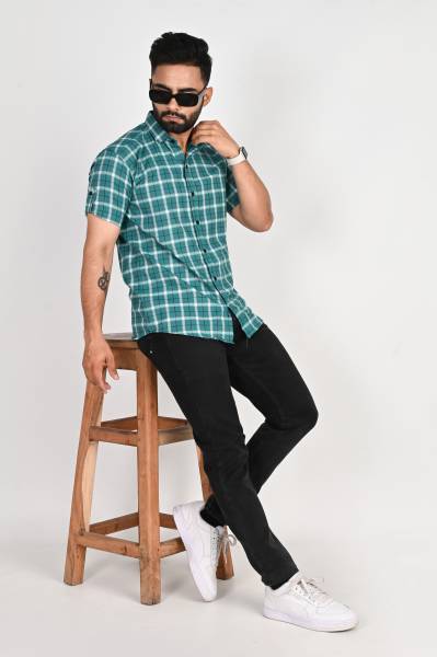 Tanip Men Checkered Casual Green Shirt