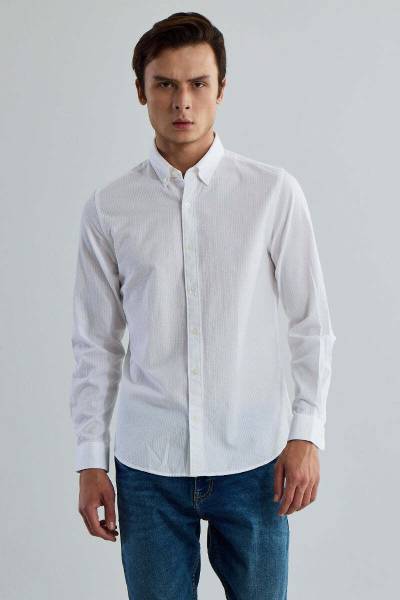 Snitch Men Solid Casual White Shirt
