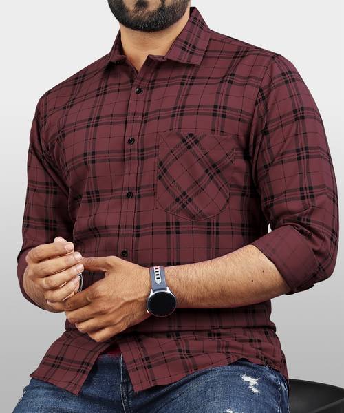 VeBNoR Men Checkered Casual Maroon Shirt