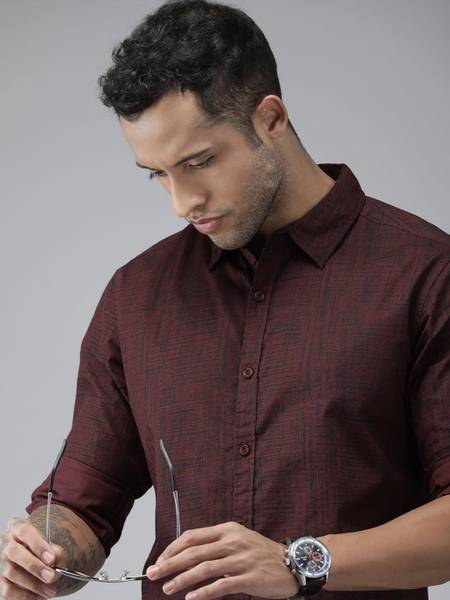 Roadster Men Printed Casual Maroon Shirt