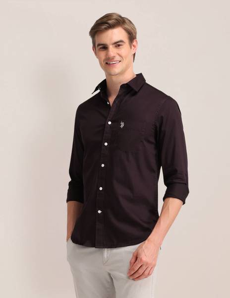 U.S. POLO ASSN. Men Solid Casual Maroon Shirt