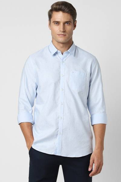 PETER ENGLAND Men Solid Casual Blue Shirt