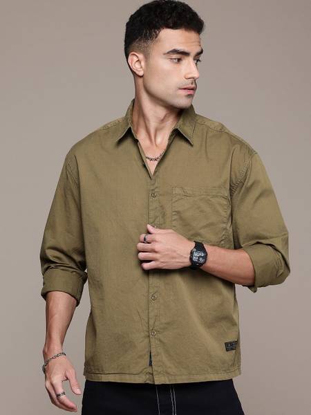 Roadster Men Solid Casual Green Shirt