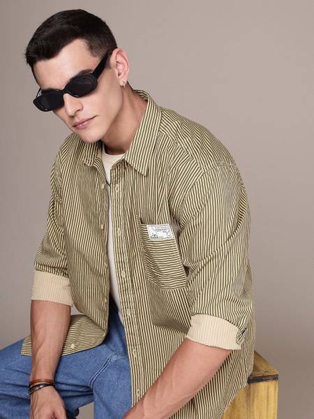 Roadster Men Striped Casual Green Shirt