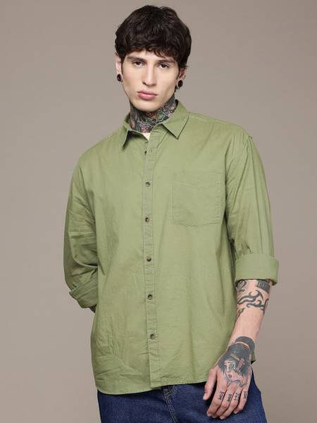 Roadster Men Solid Casual Green Shirt