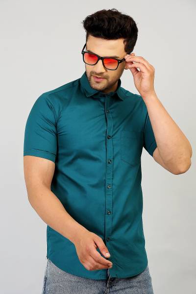 Singhji Men Solid Casual Green Shirt