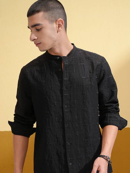 HIGHLANDER Men Self Design Casual Black Shirt