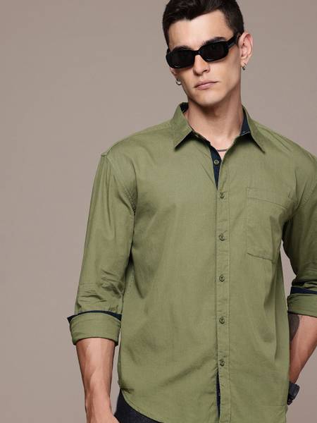 Roadster Men Solid Casual Green Shirt