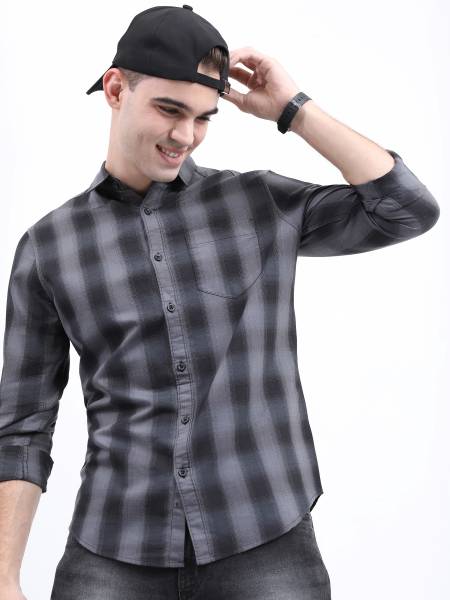 HIGHLANDER Men Checkered Casual Grey Shirt