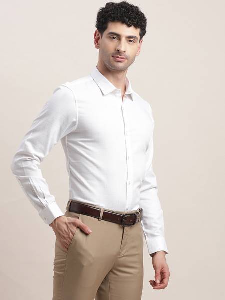 TURTLE Men Checkered Formal White Shirt