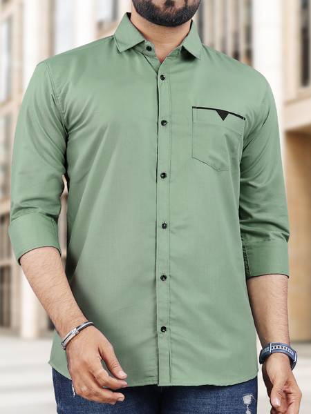 VeBNoR Men Solid Casual Green Shirt