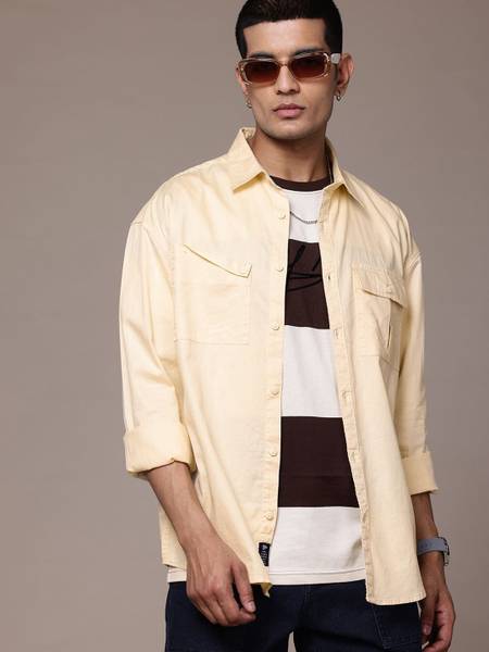 Roadster Men Solid Casual Beige Shirt