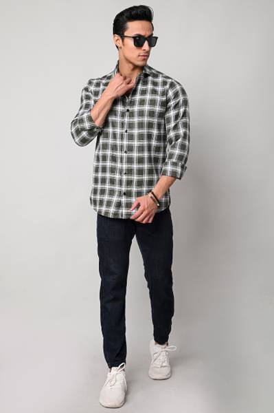 Tanip Men Checkered Casual Dark Green Shirt