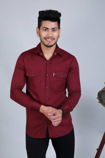 PODGE Men Solid Casual Maroon Shirt