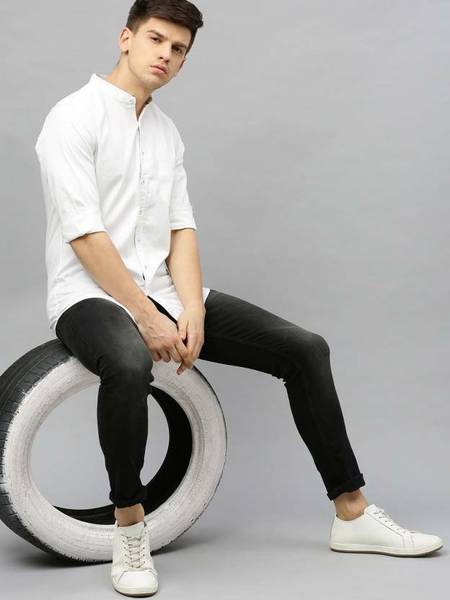 U TURN Men Solid Casual White Shirt