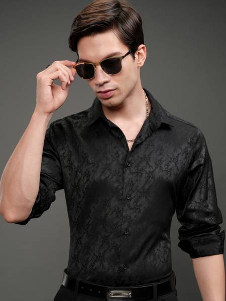 HIGHLANDER Men Self Design Casual Black Shirt