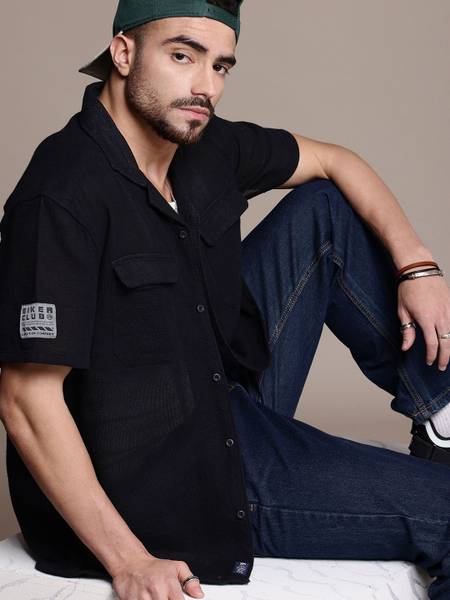 Roadster Men Solid Casual Black Shirt