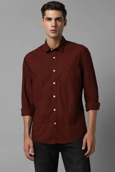 LOUIS PHILIPPE Men Solid Casual Maroon Shirt