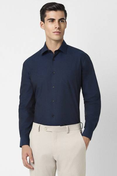 VAN HEUSEN Men Solid Formal Dark Blue Shirt