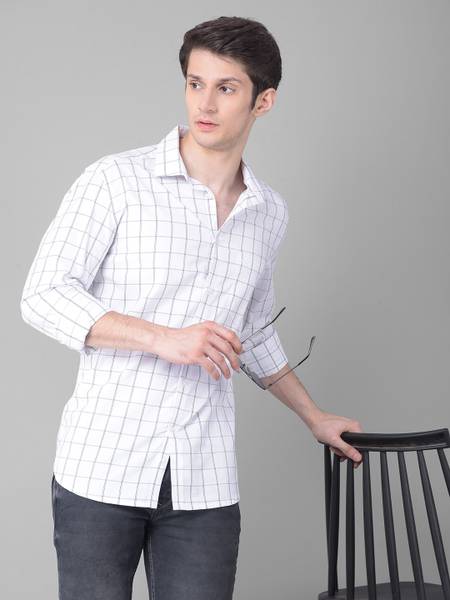 CRIMSOUNE CLUB Men Checkered Casual White, Black Shirt