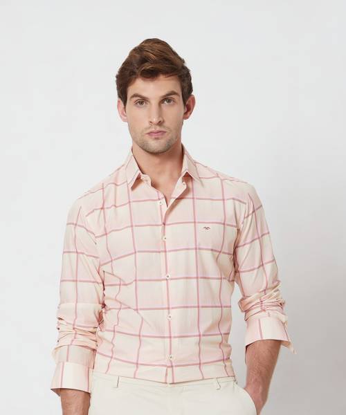 MUFTI Men Checkered Casual White, Pink Shirt