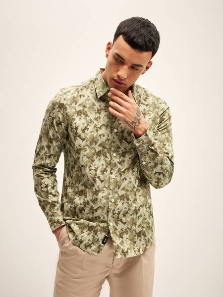 THE BEAR HOUSE Men Self Design Casual Green Shirt