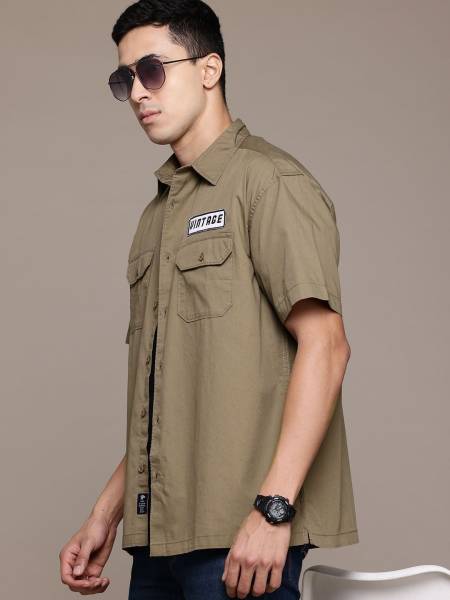 Roadster Men Solid Casual Green Shirt