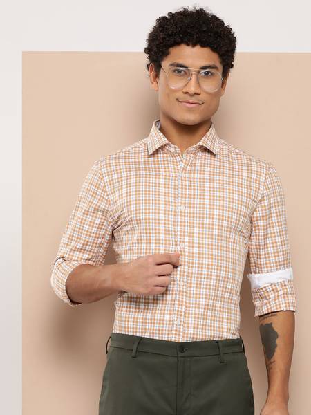 INVICTUS Men Printed Casual Beige Shirt