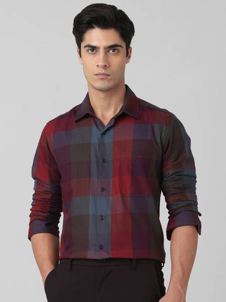 MUFTI Men Checkered Casual Maroon Shirt